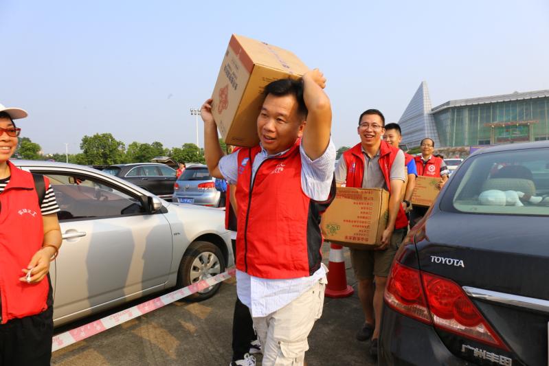 【主题教育】水务先锋——江门市优秀共产党员郑振明之先进事迹图2.jpg