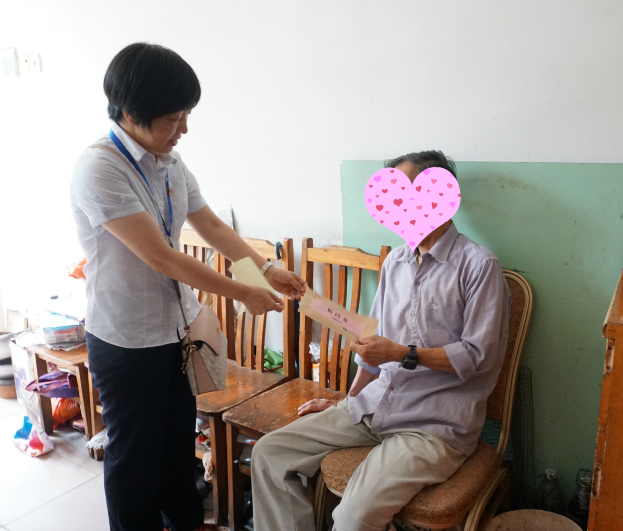 【公益爱心】爱与关怀一直在线——新会水务公司举行主题党日+慰问活动图4.jpg